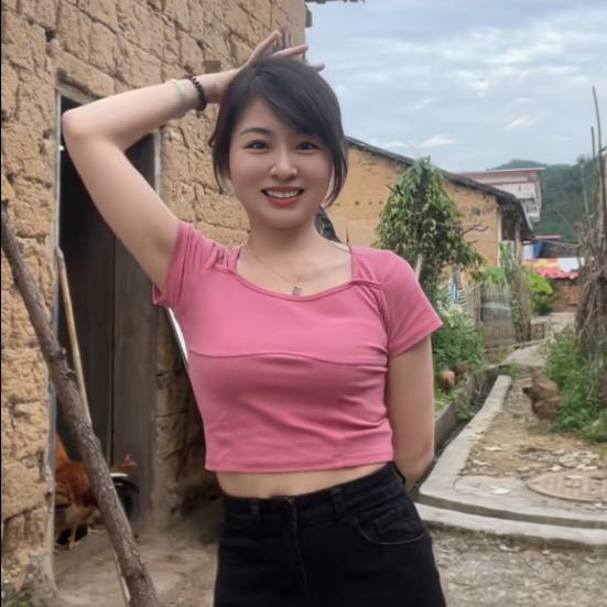 小莫莫