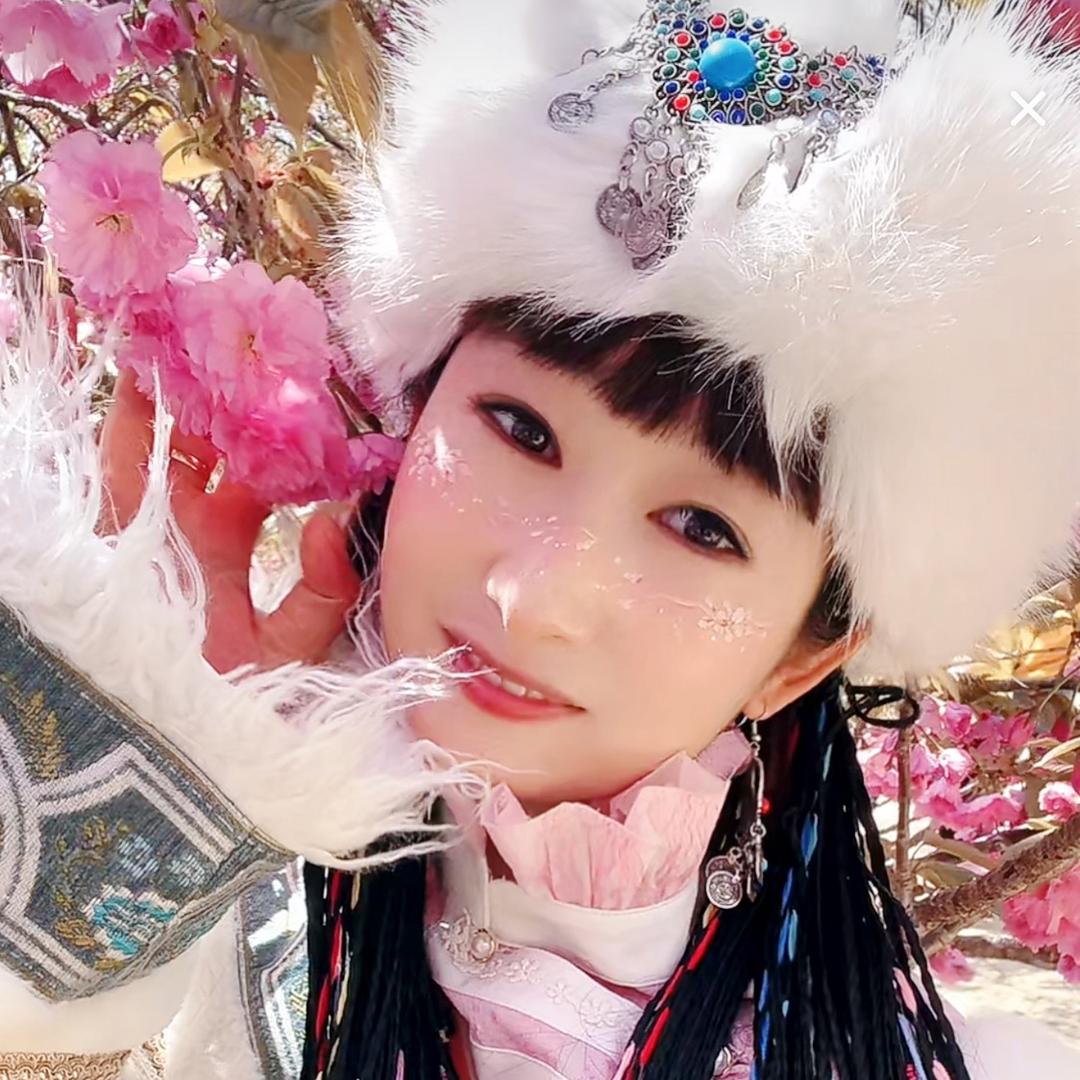 龙王塘木木的小卖铺