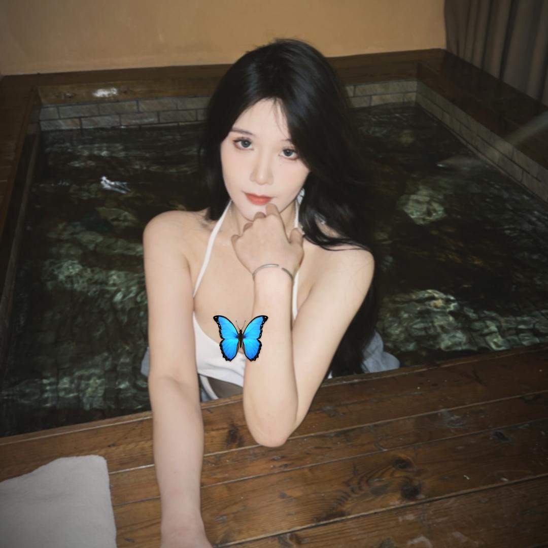-洢洢