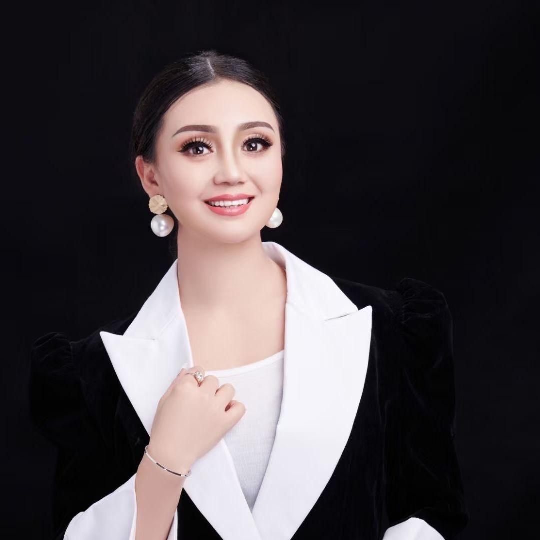 主持人 配音演员 玛依努尔