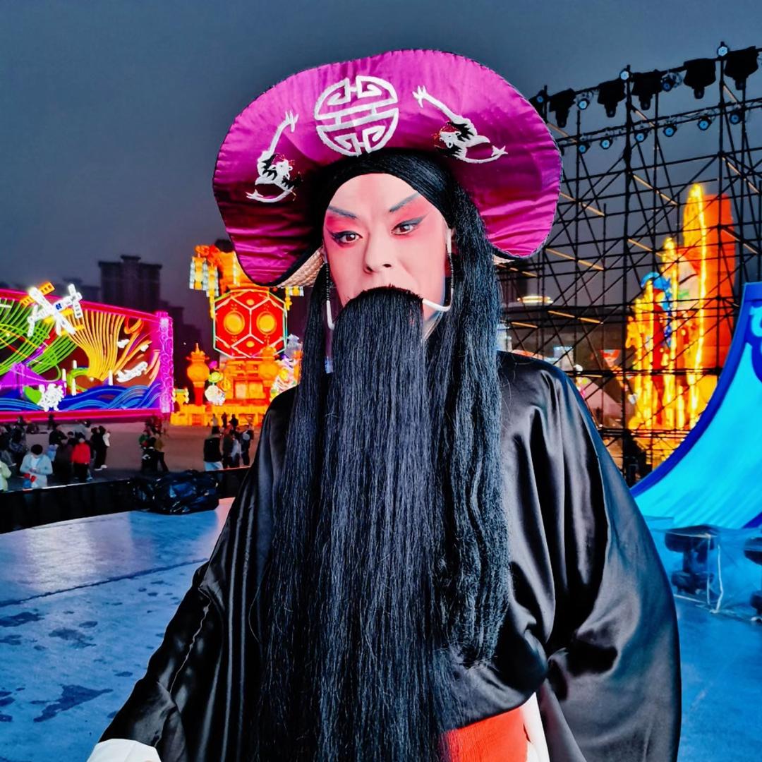 李政°F