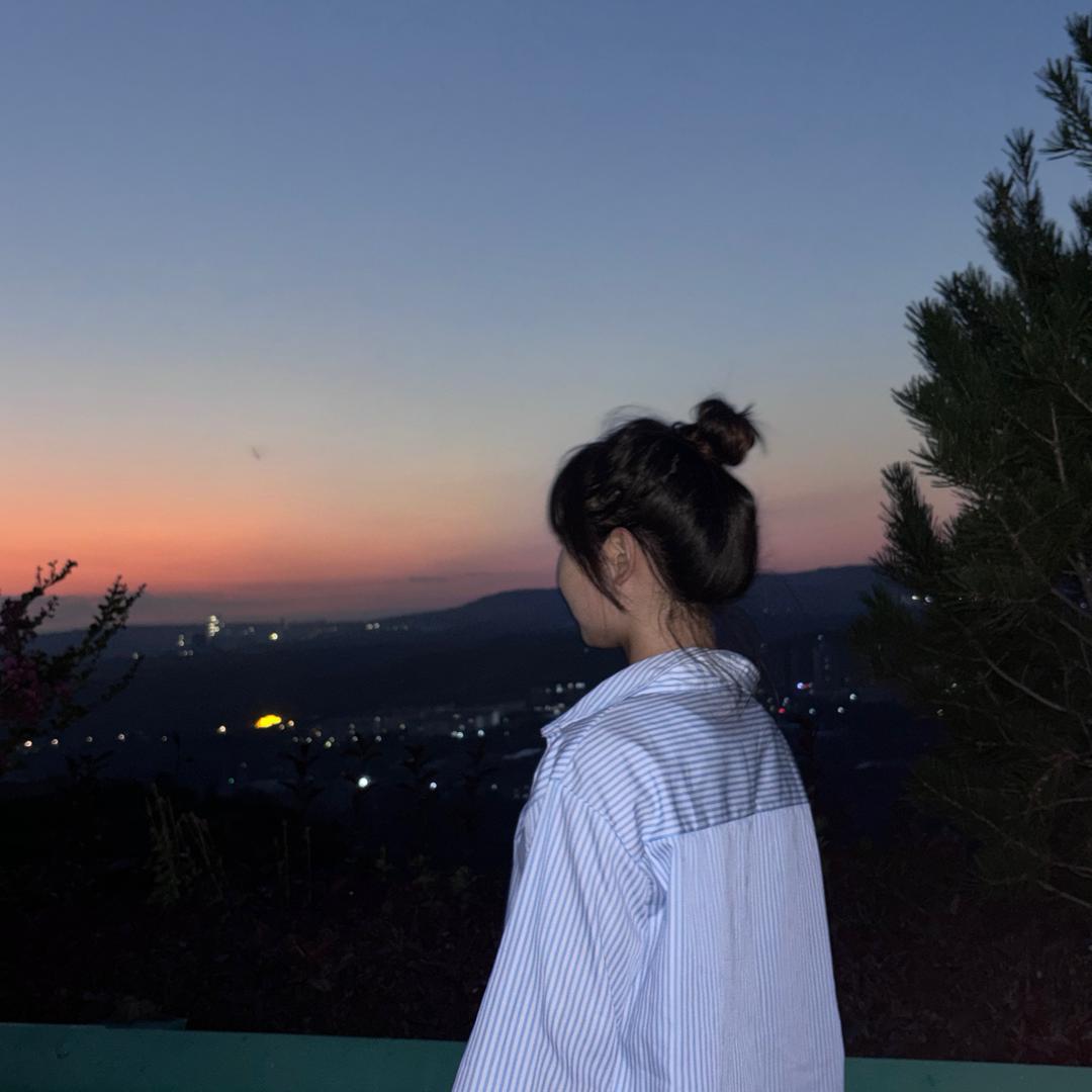 YUE.🎀