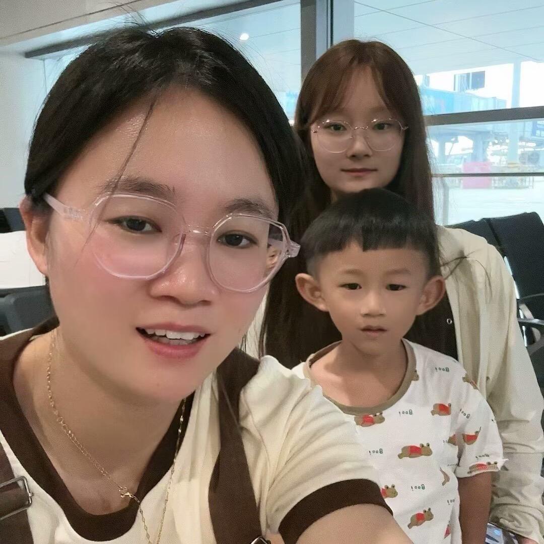 迪爸（老婆小我23岁）泾河新城