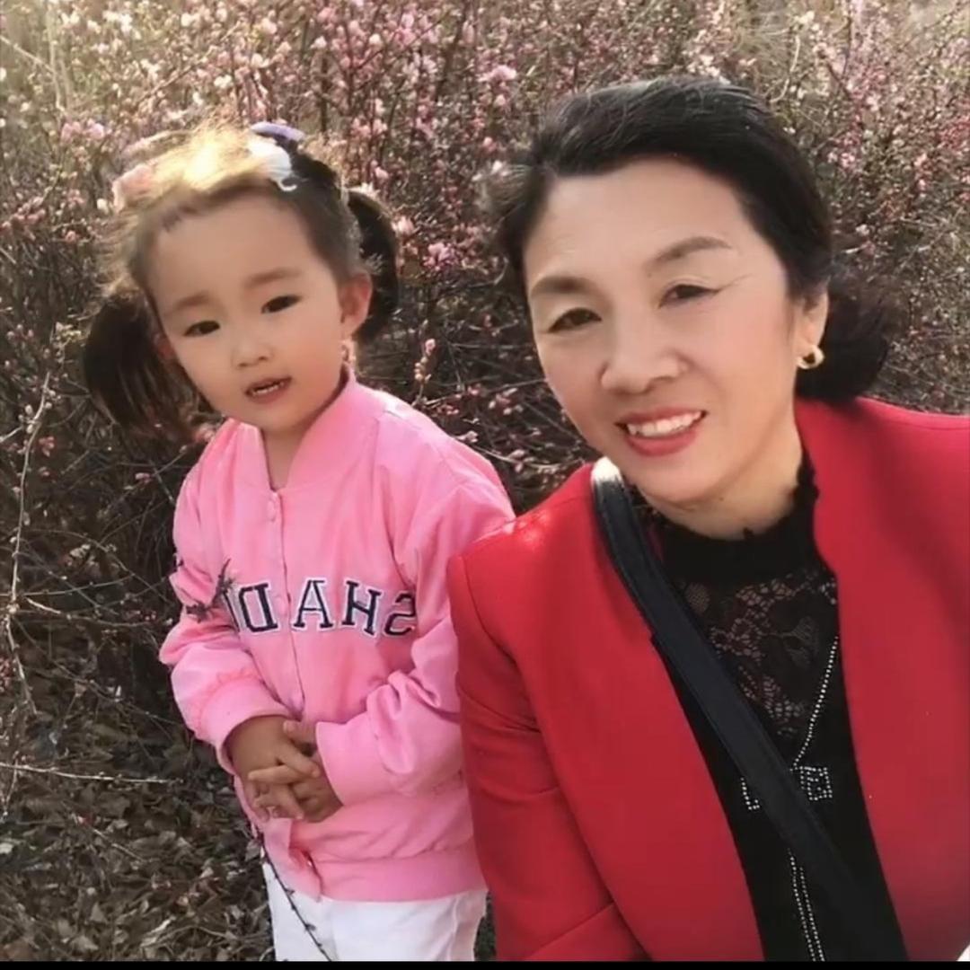 小朵朵🌹奶奶
