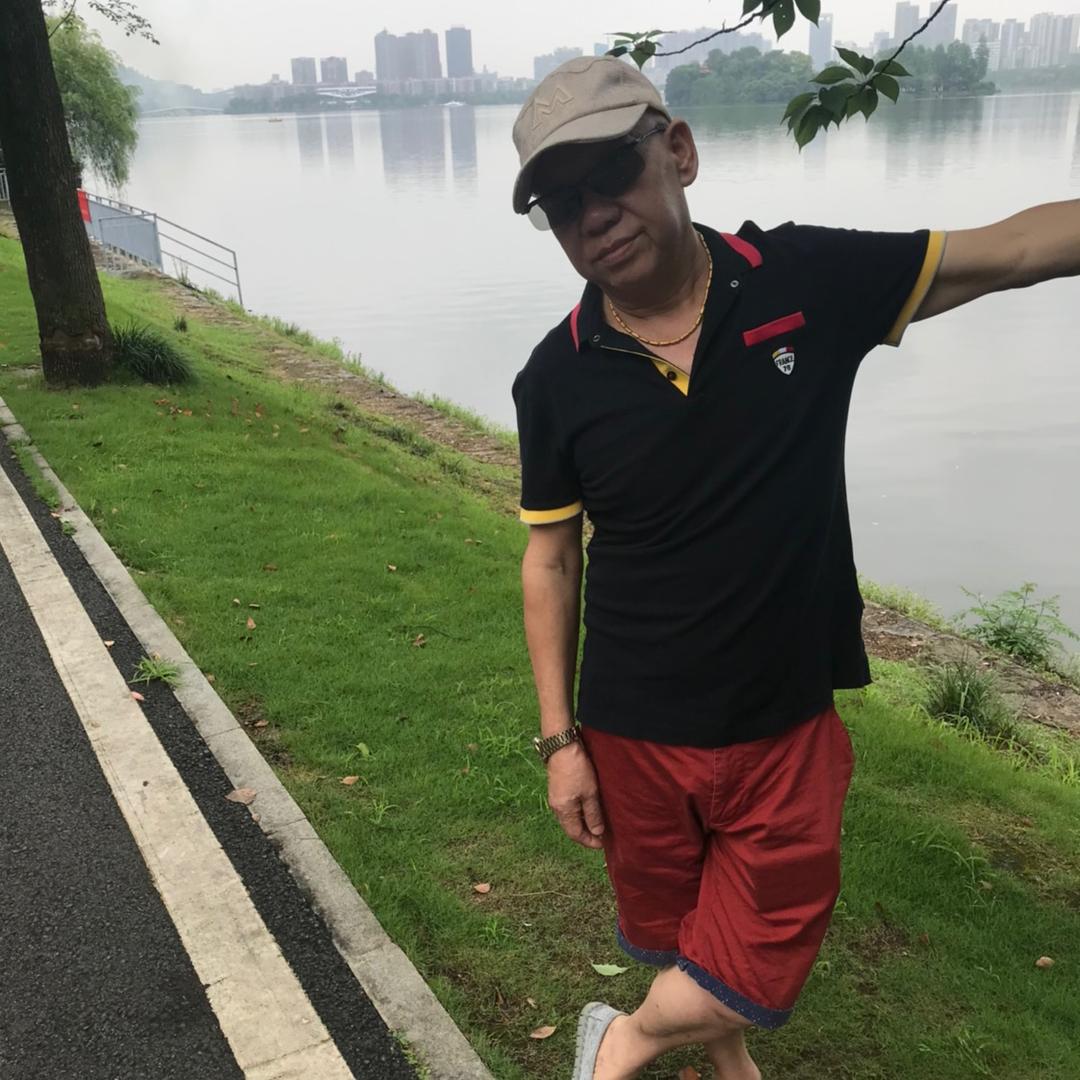 用户2504586961223人在旅途李