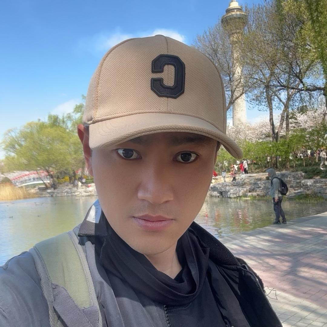 小文进村