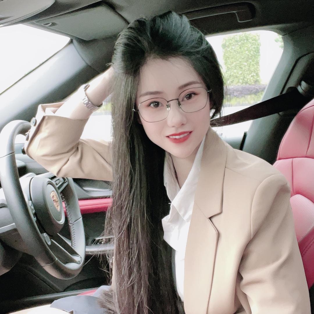 姑娘代驾逆袭