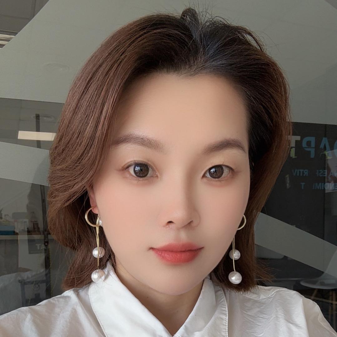 Cristina 走啦丽苹姐