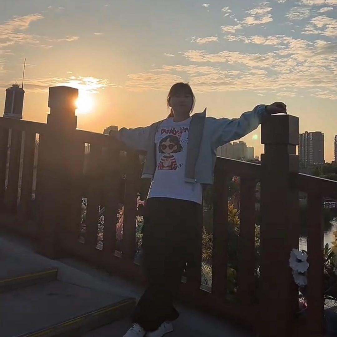 卖花的中年少女