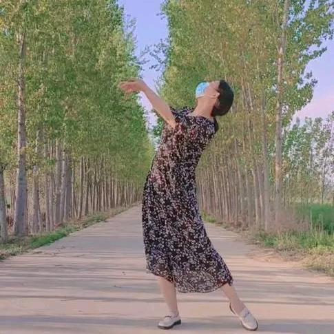 静儿💃