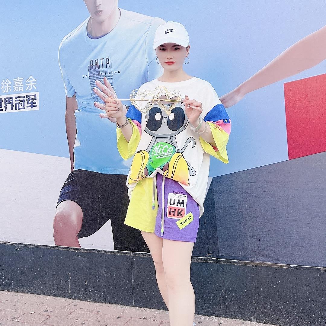 AA优越饰界鲜花美甲