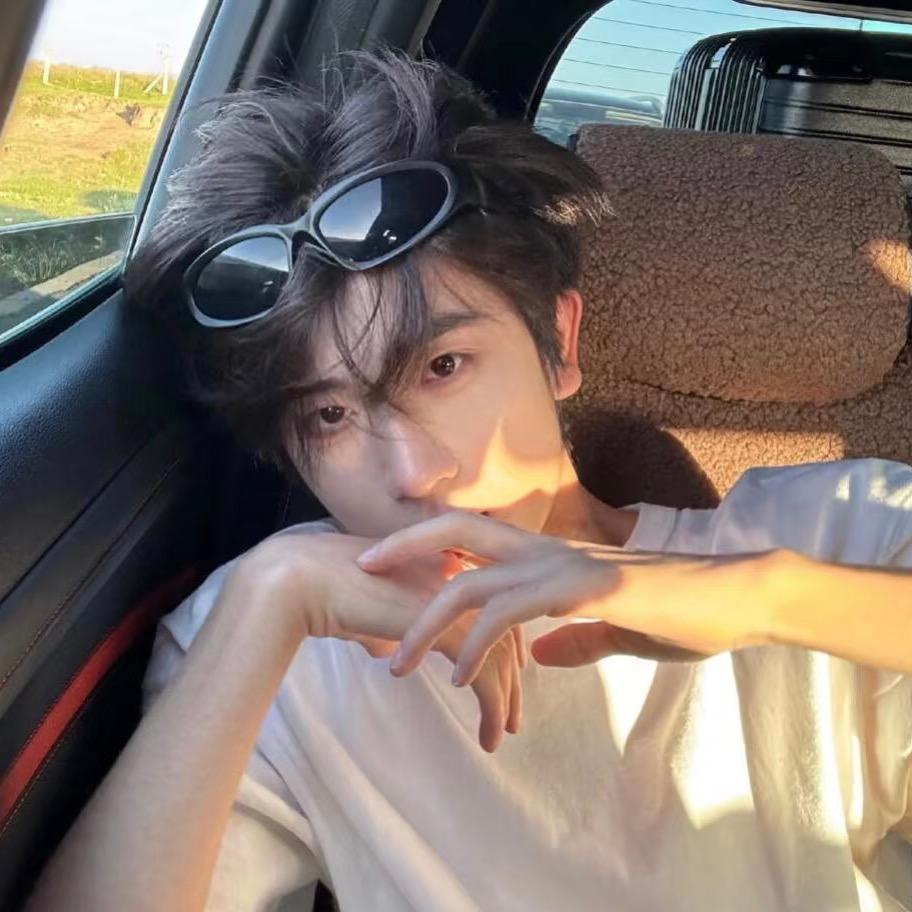 ✨𝑱𝑿.泽白👑耶耶