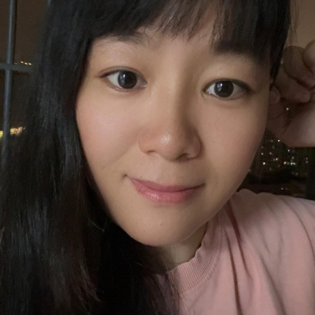 卖水果的小芳