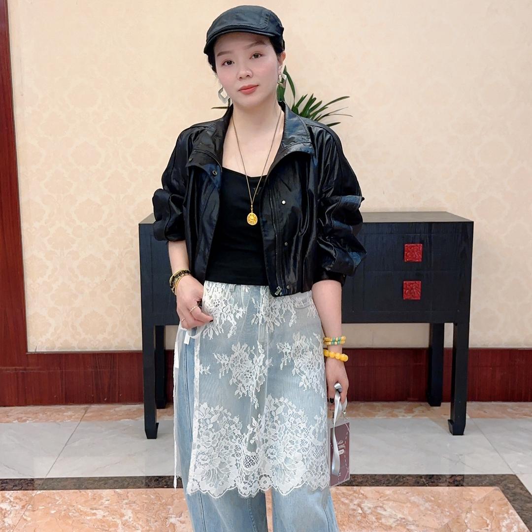 香影女装主理人曾春艳