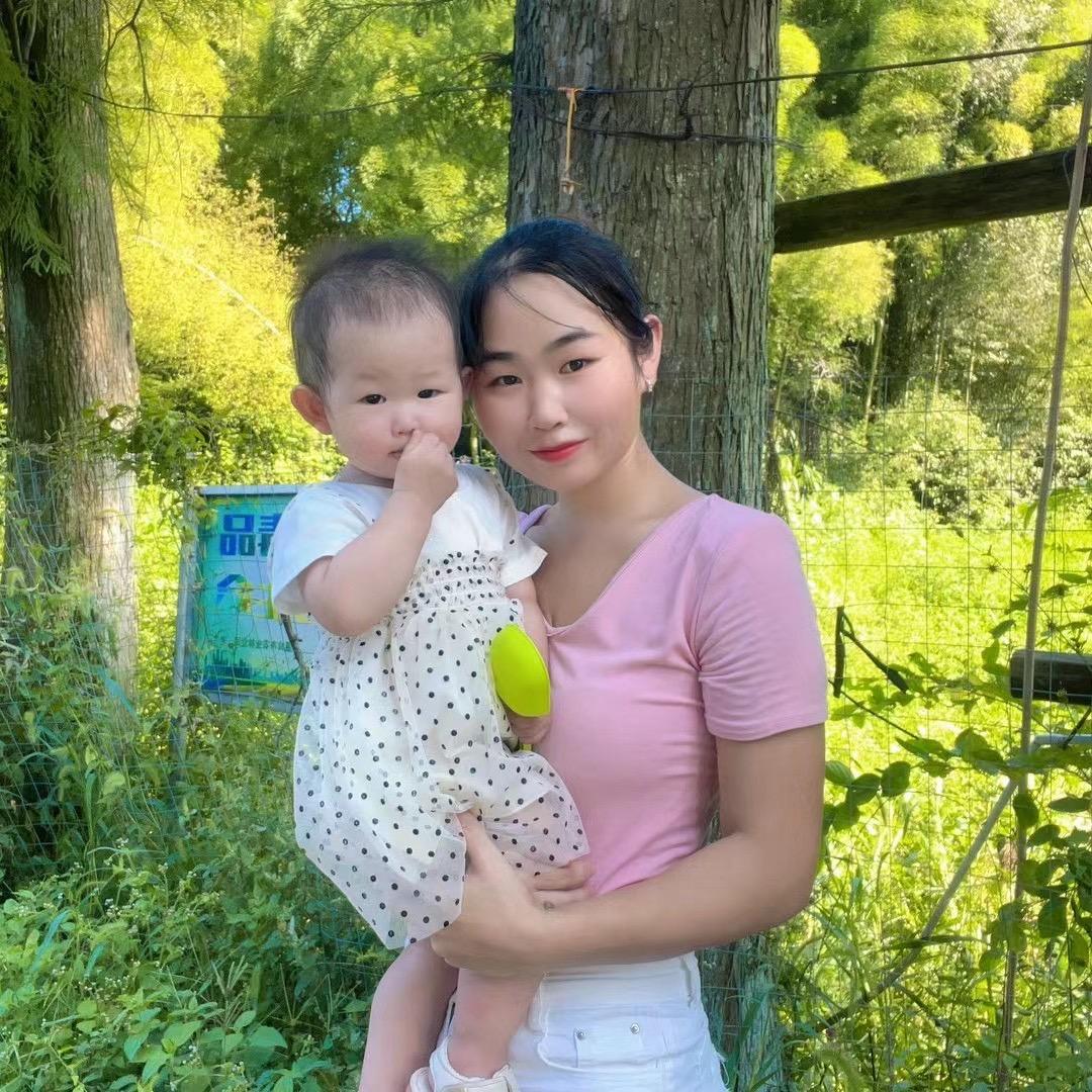 桐桐爱锦泽（哺乳期）