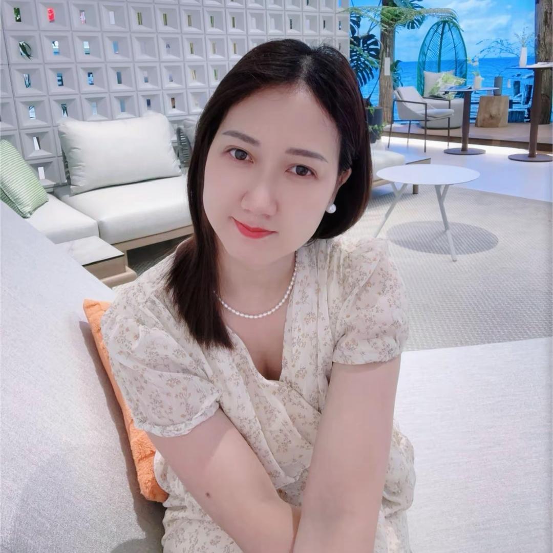 陈静静