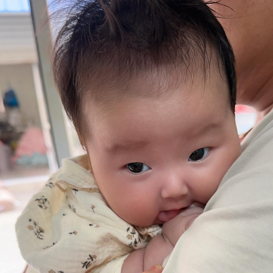 纯真总难俞