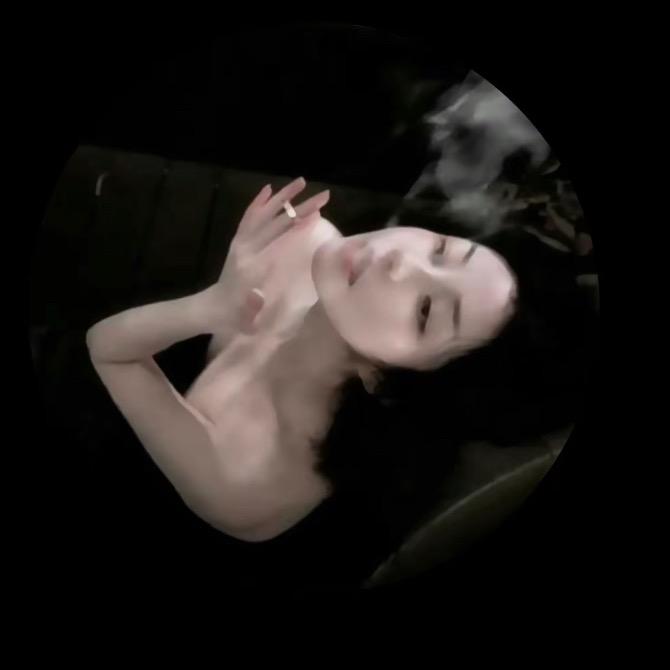性感母蟑螂.