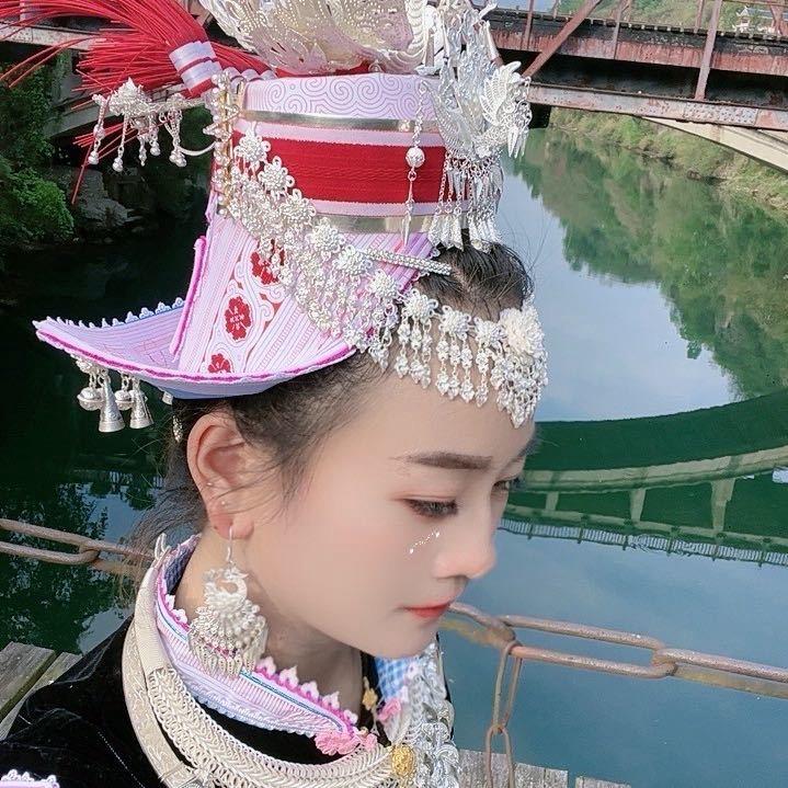 袁丫头 亻革家妞 连赞 拉黑