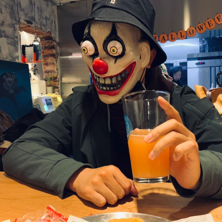 背着吉他吃串串