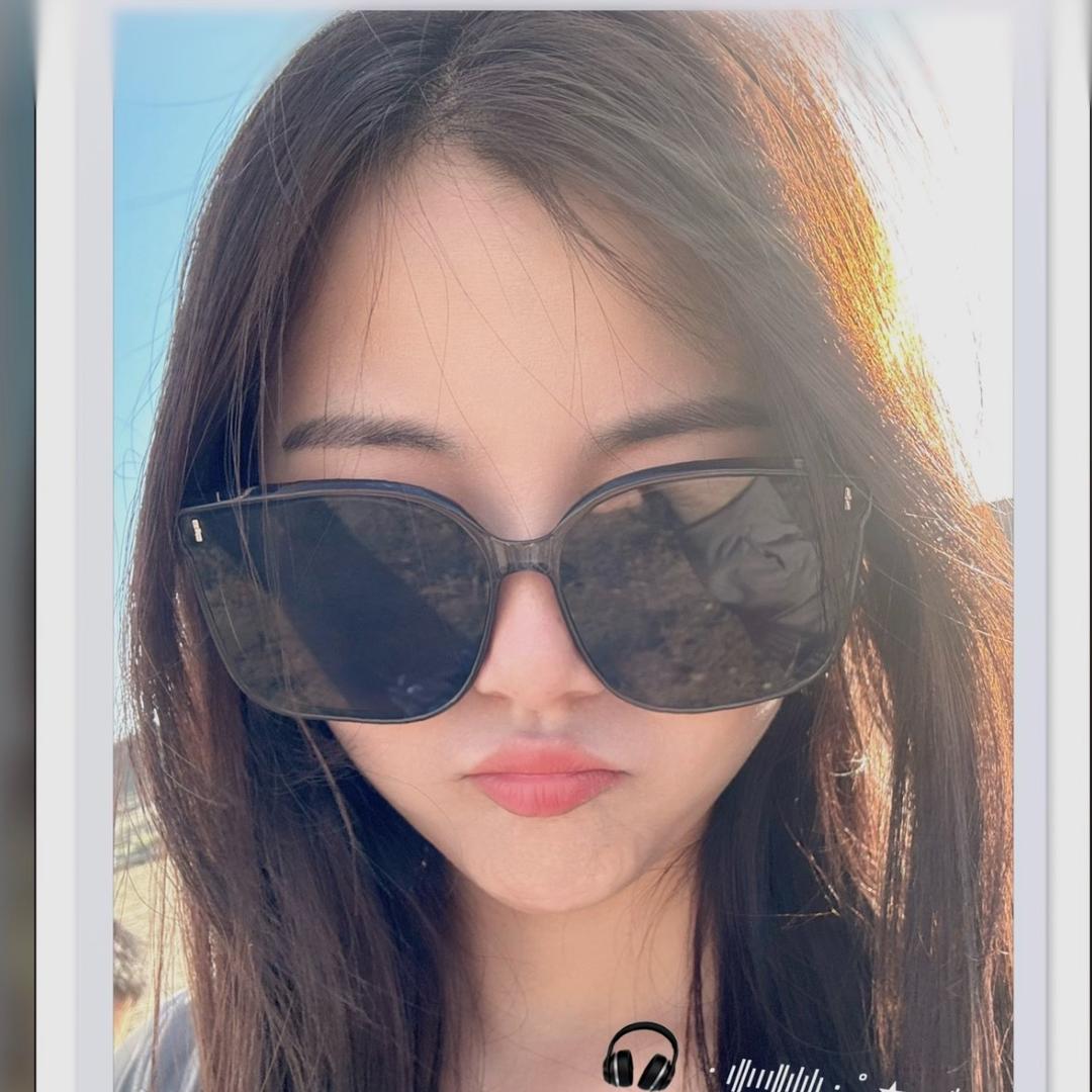 珊珊珊