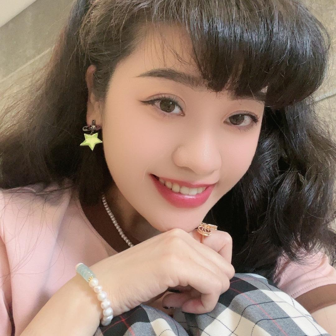 袁大小姐⁰³²⁹
