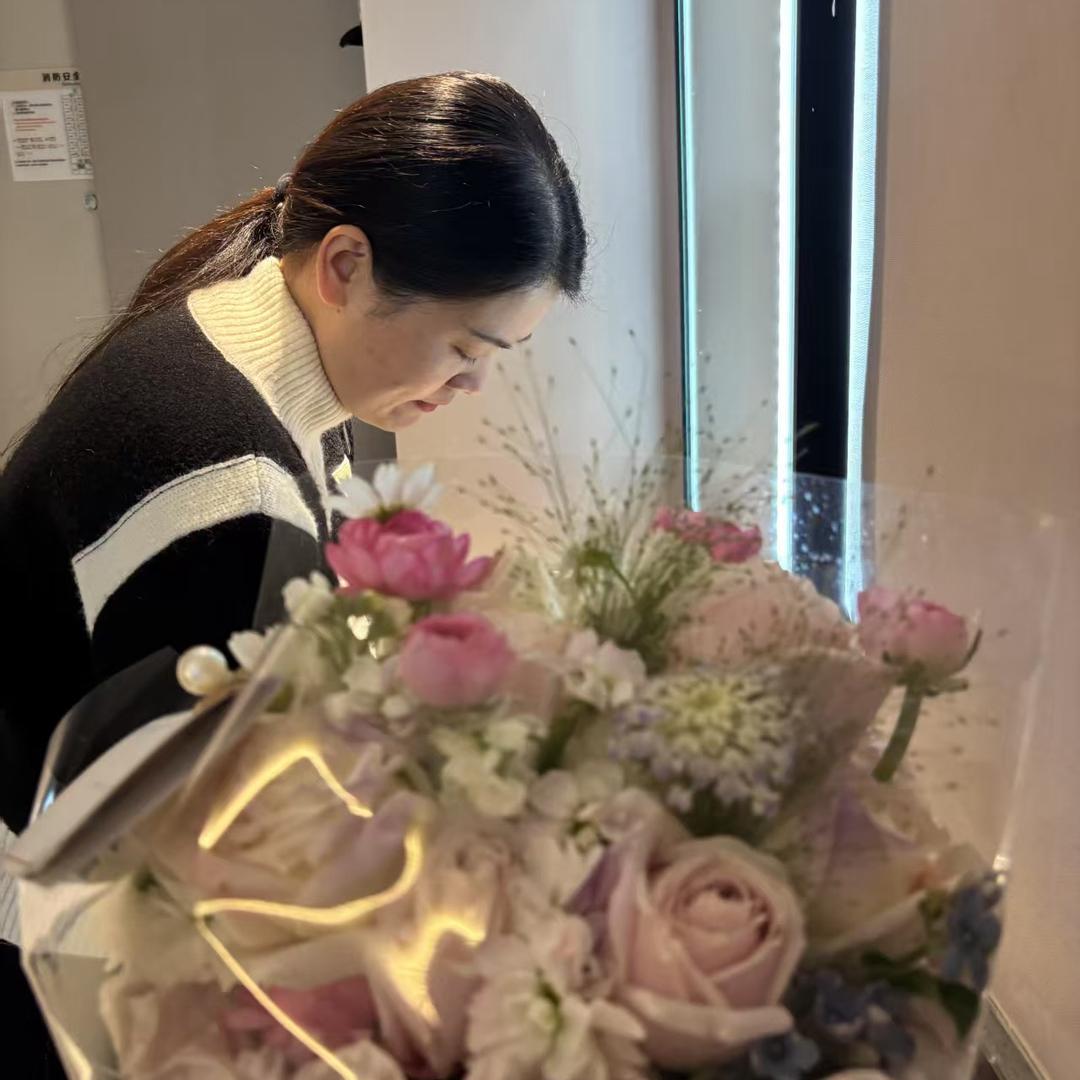 123木头人小姐姐