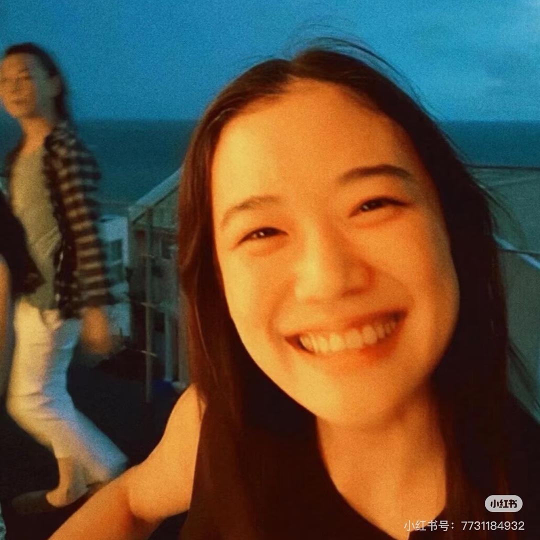 闪瞎眼的夜猫子