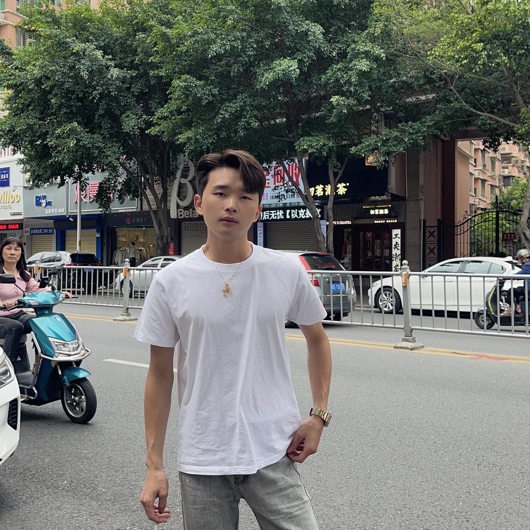 可乐发型设计