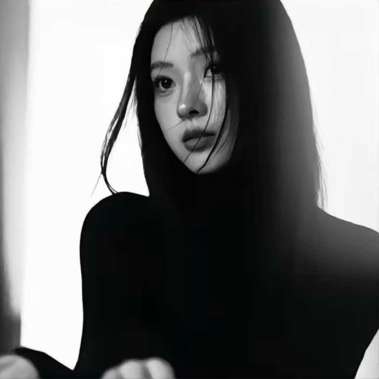 走向辉黄女士