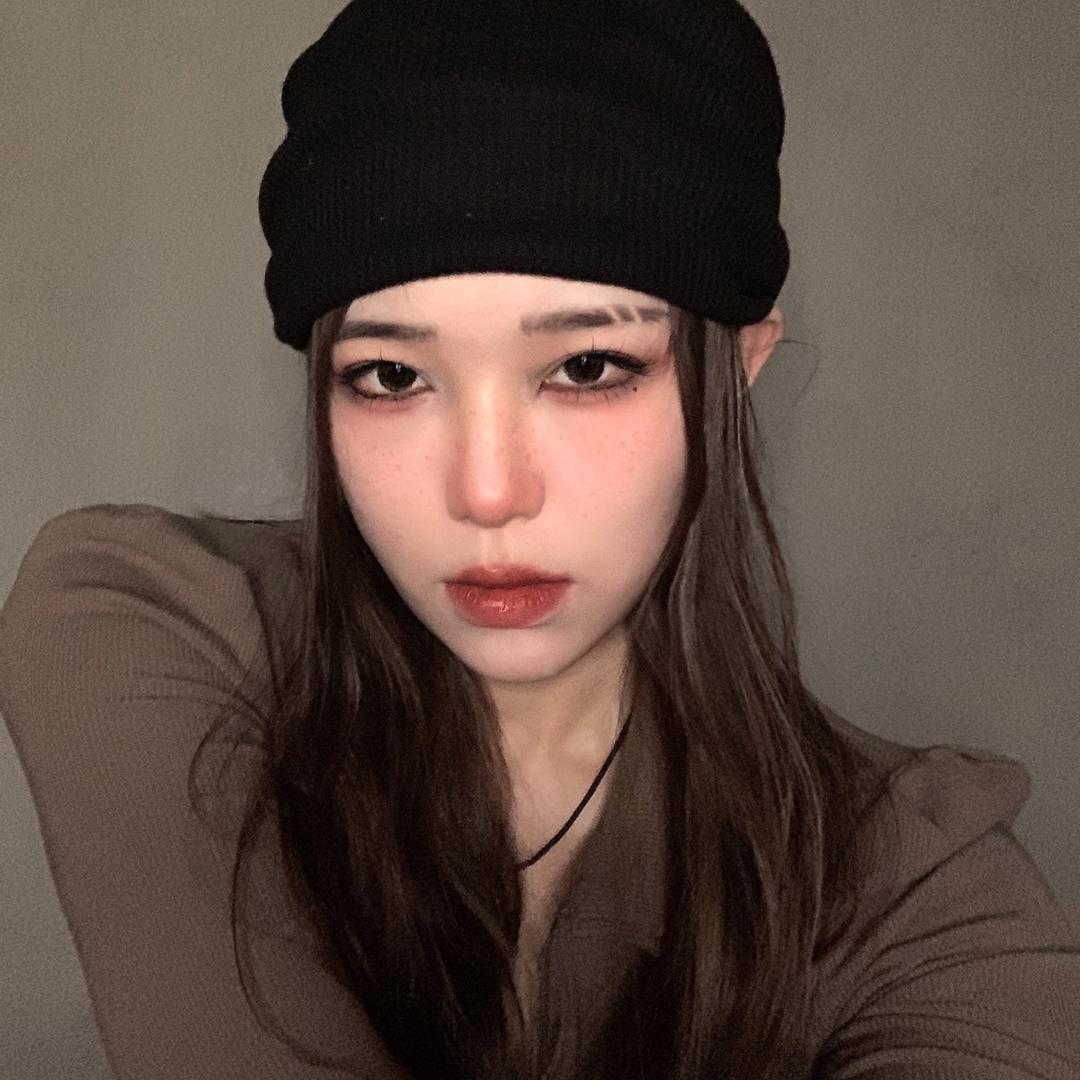 周冰冰