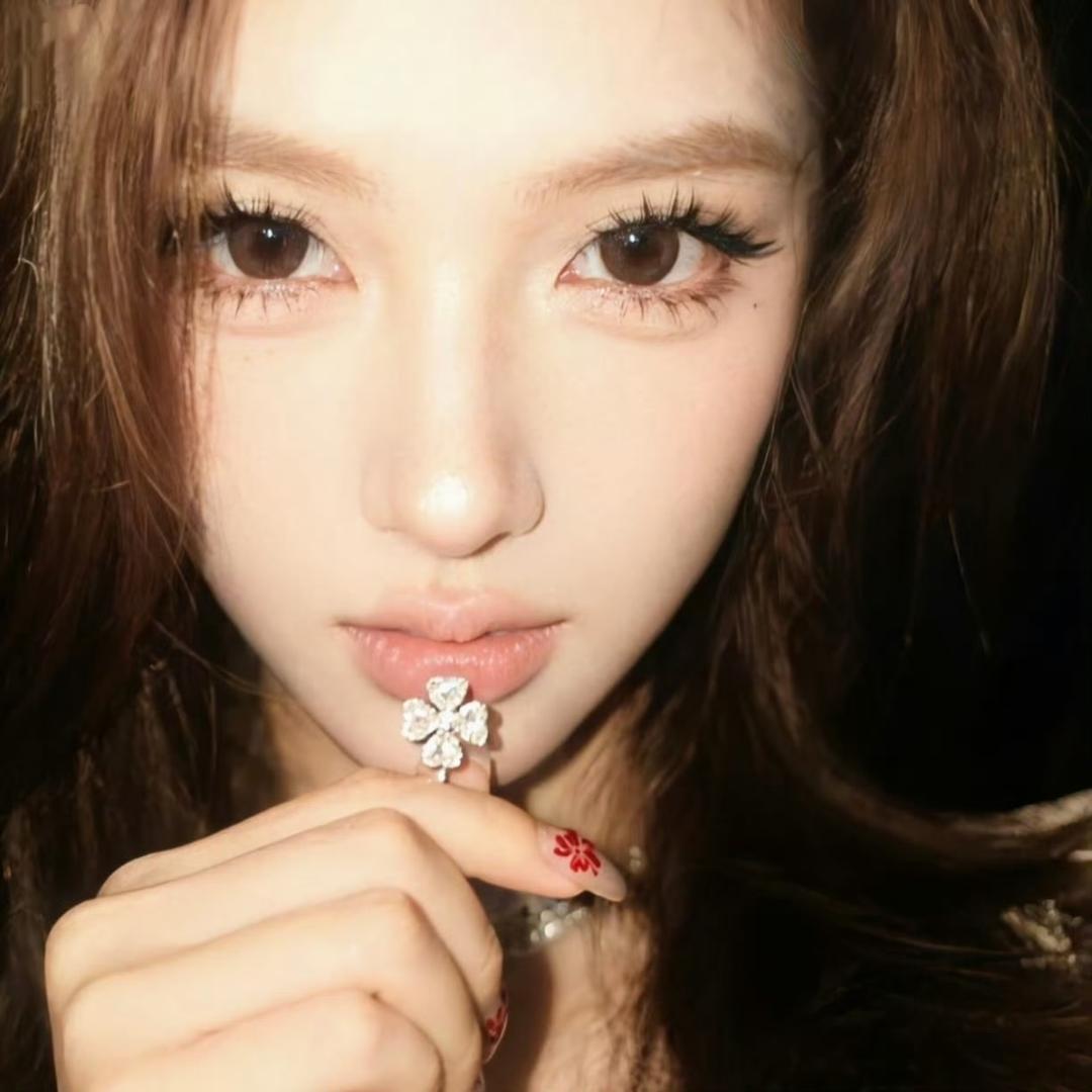 CHEN.ˉ