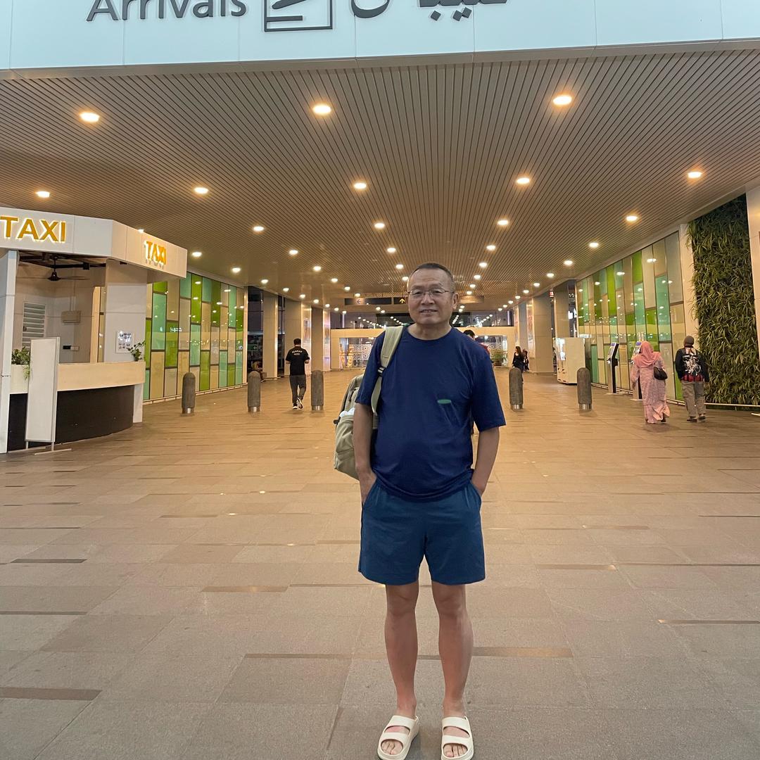 孙建江-旅行者