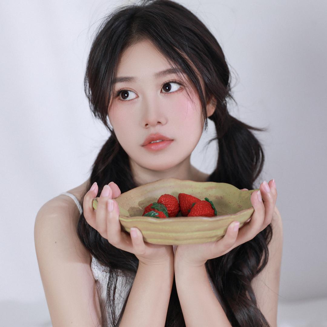 希胖子小颜同学传媒