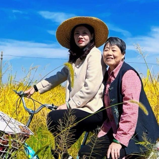 黑妹时尚服装店