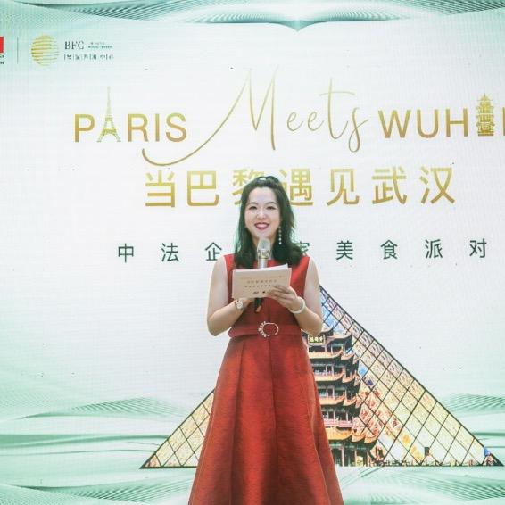 双语主播Windy刘