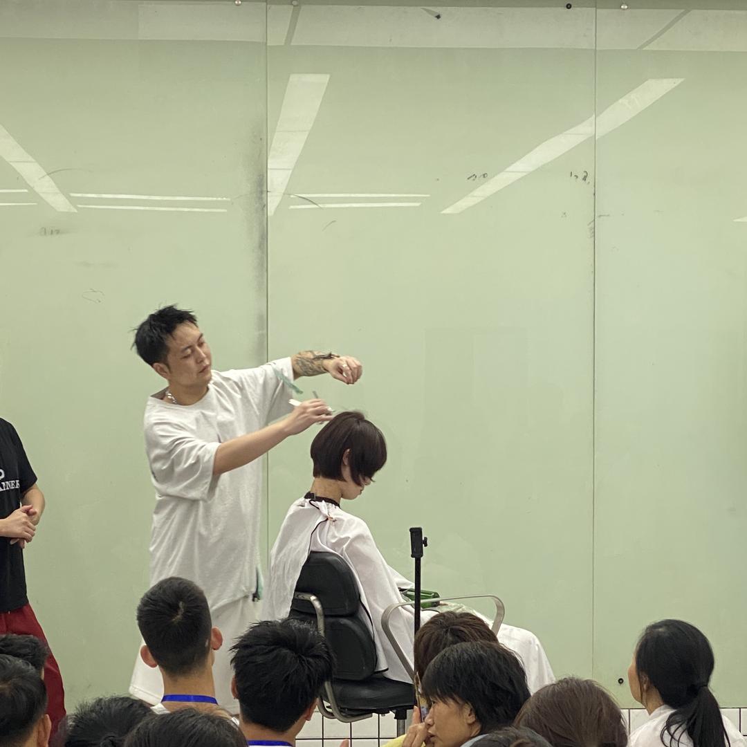 希文美发教育