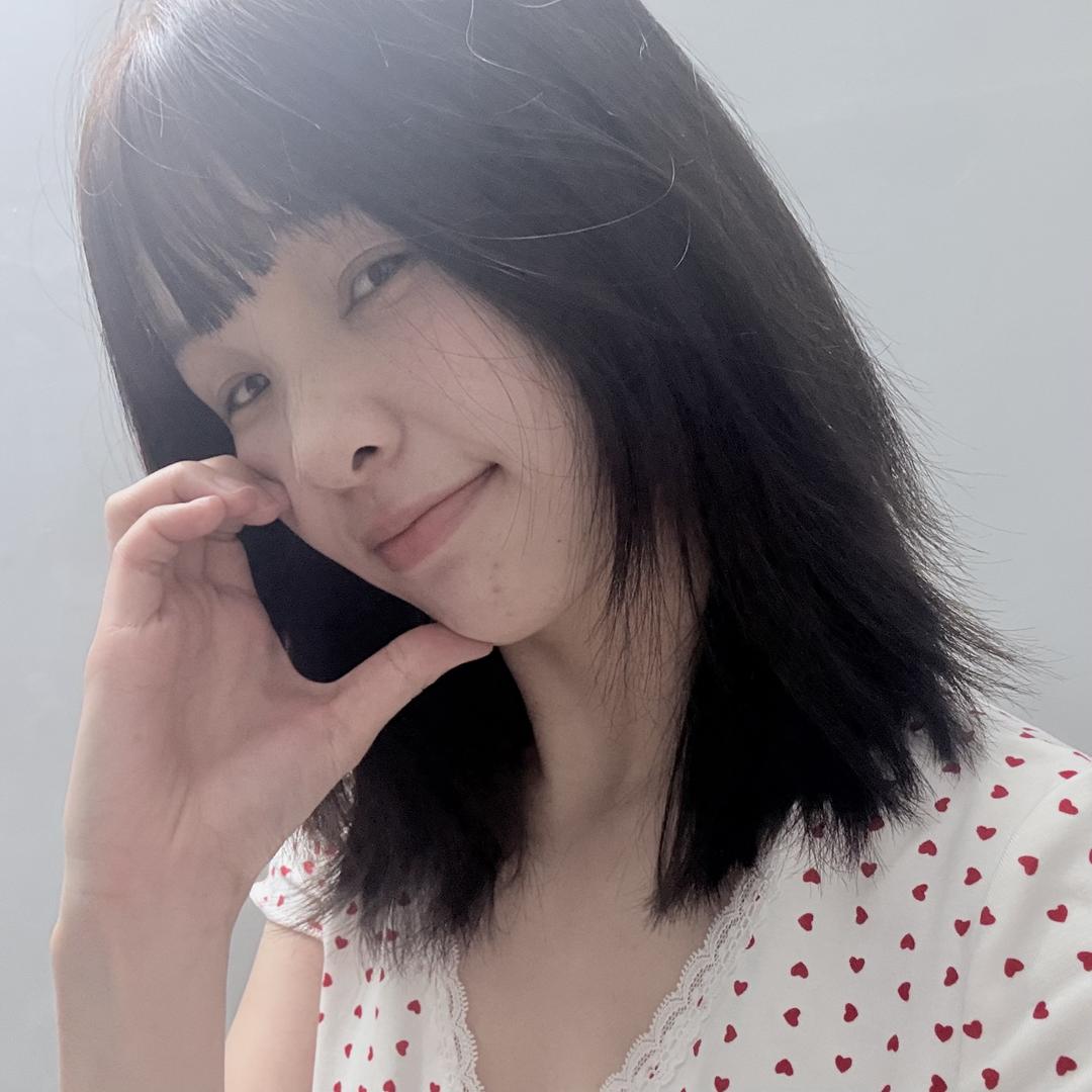 诗诗，