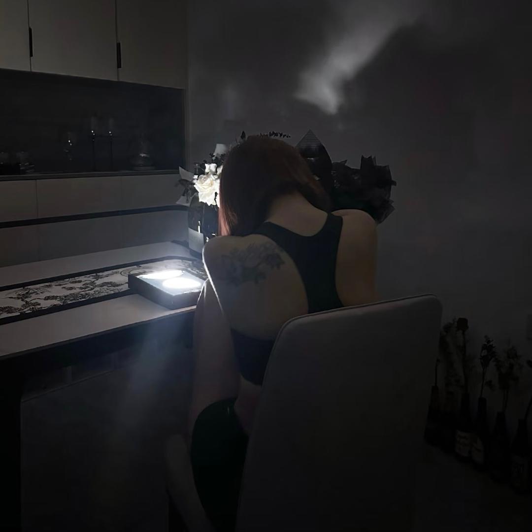 Z.(◍•ᴗ•◍)💔C.💋Bing