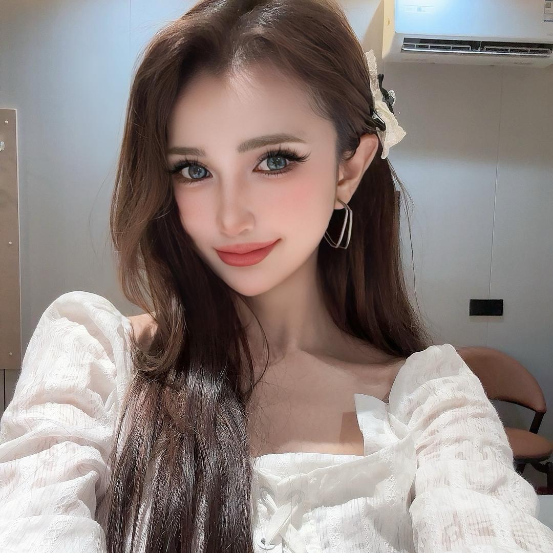 腼腆小美₯