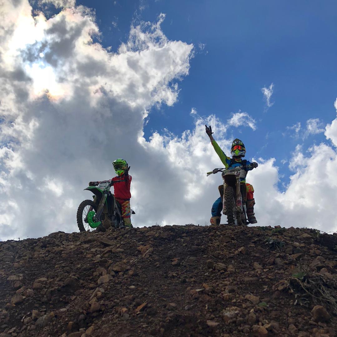 云南挖机小张😁