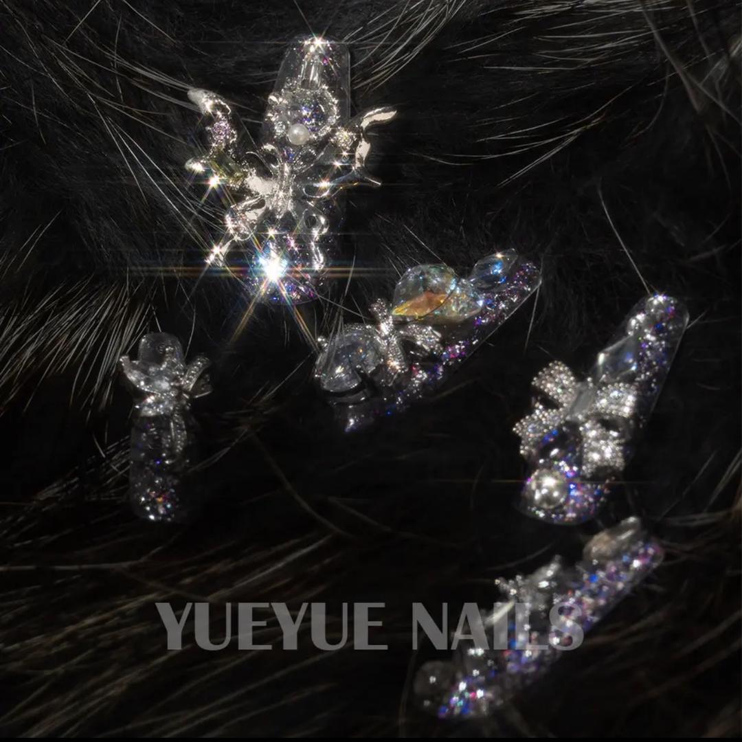 YueYue轻奢美甲