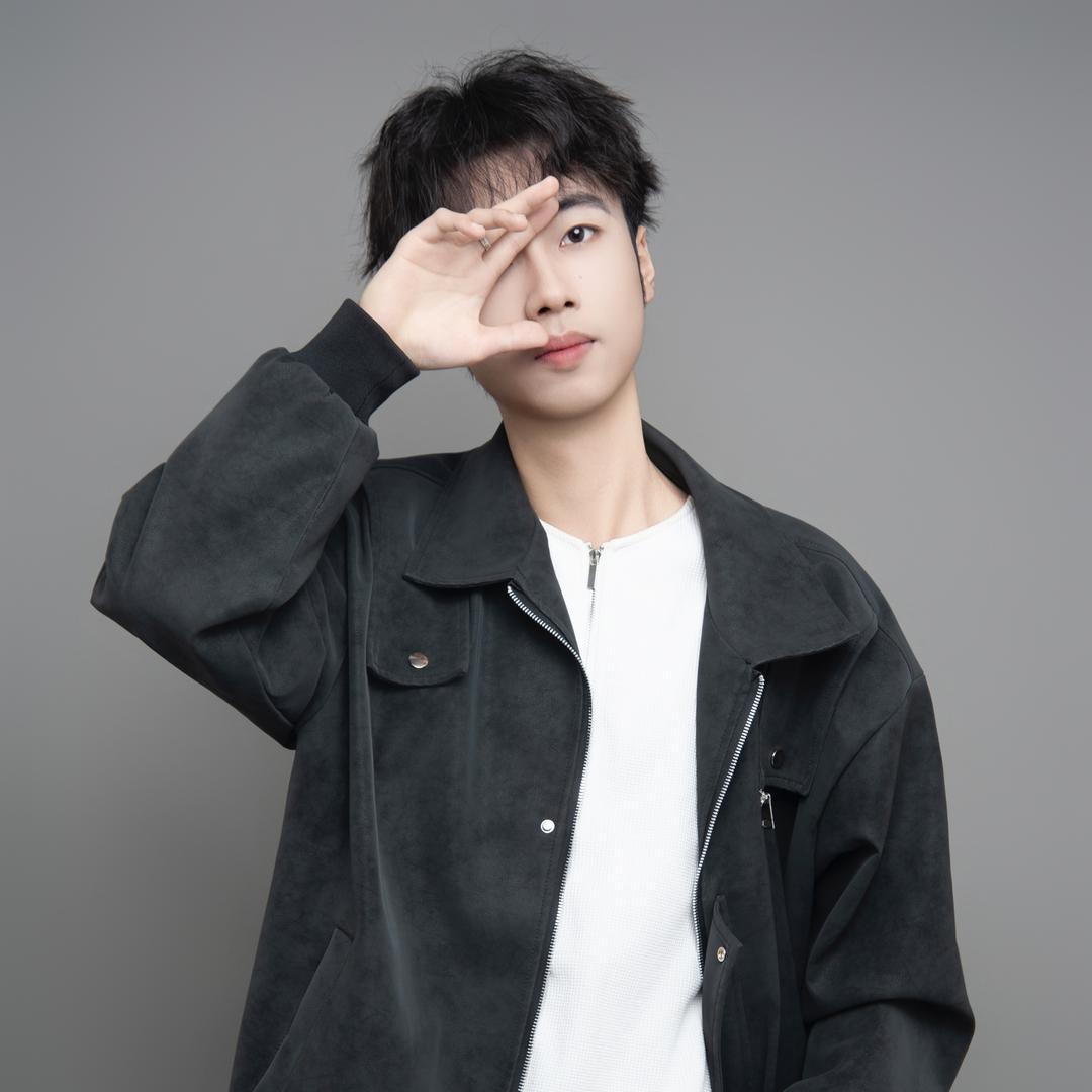 重庆卡泰驰上越-龚主(深蓝sl03版)