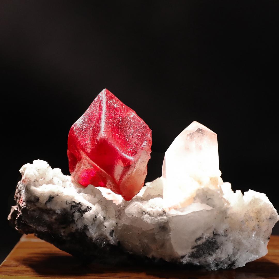 原石朱砂优选晶体