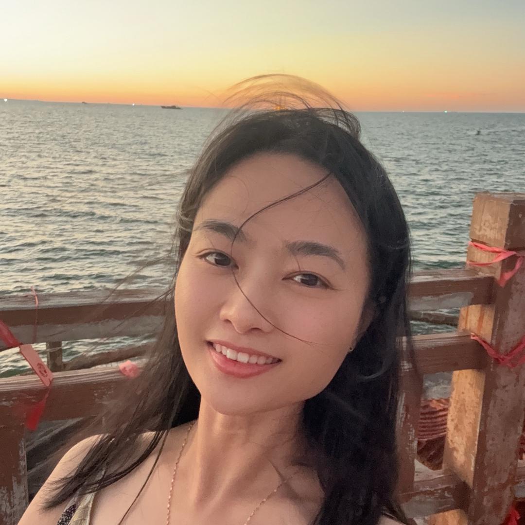 洪小洁在潮州