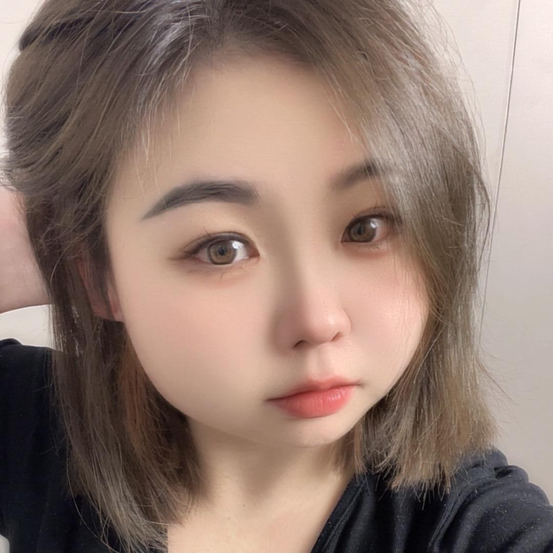 依依