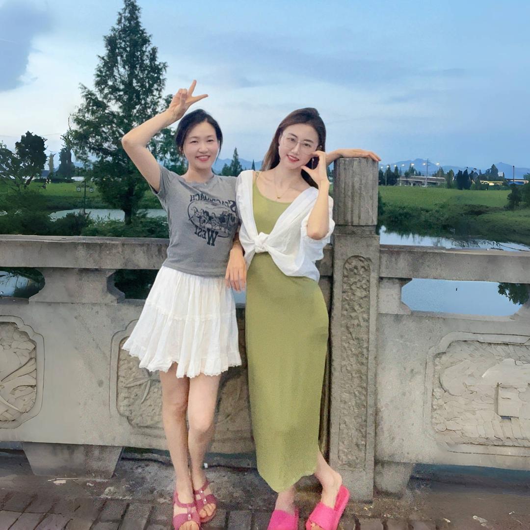 @ 黑暗贝贝 (🎤摆摊中)