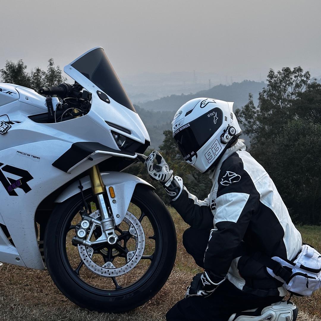 小桀🏍️