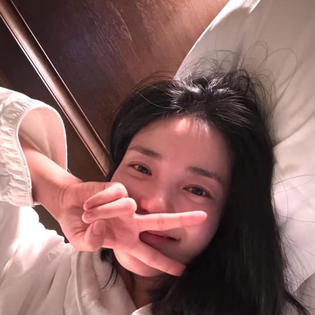 ´◡`
