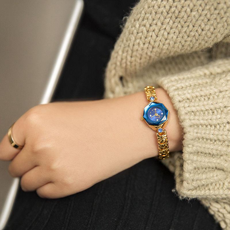 轻盈中古库存手表